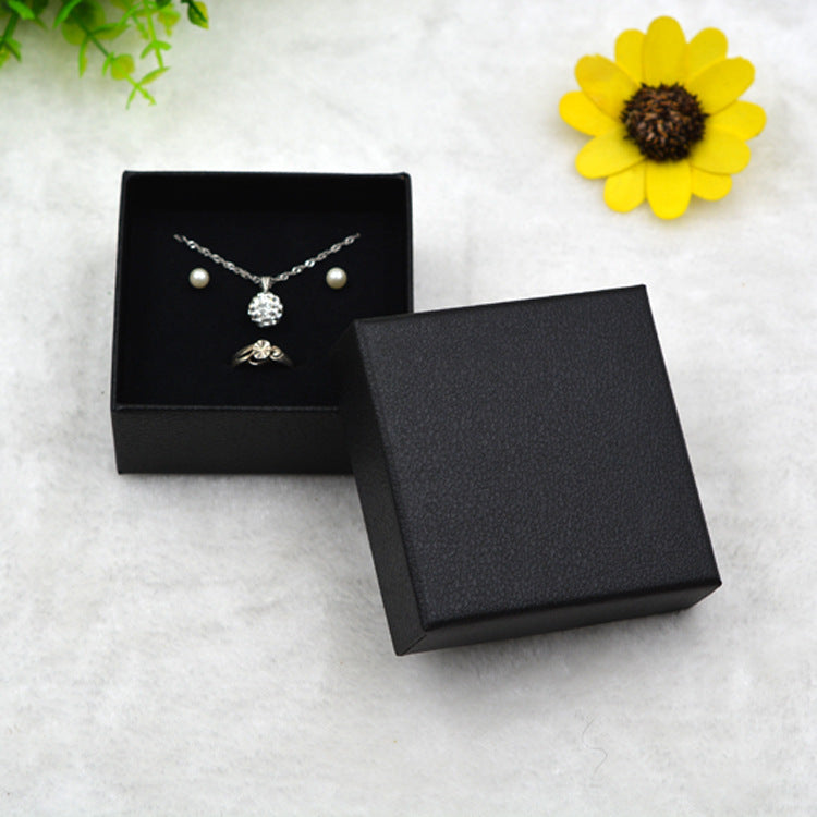 Vintage kraft paper jewelry box
